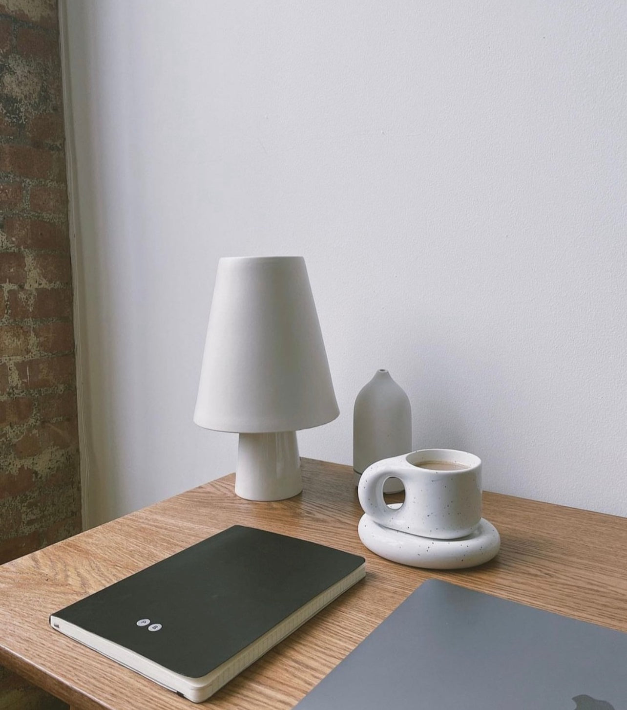 WHITE essential oil diffuser