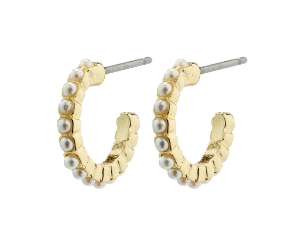 EKTA pearl rings