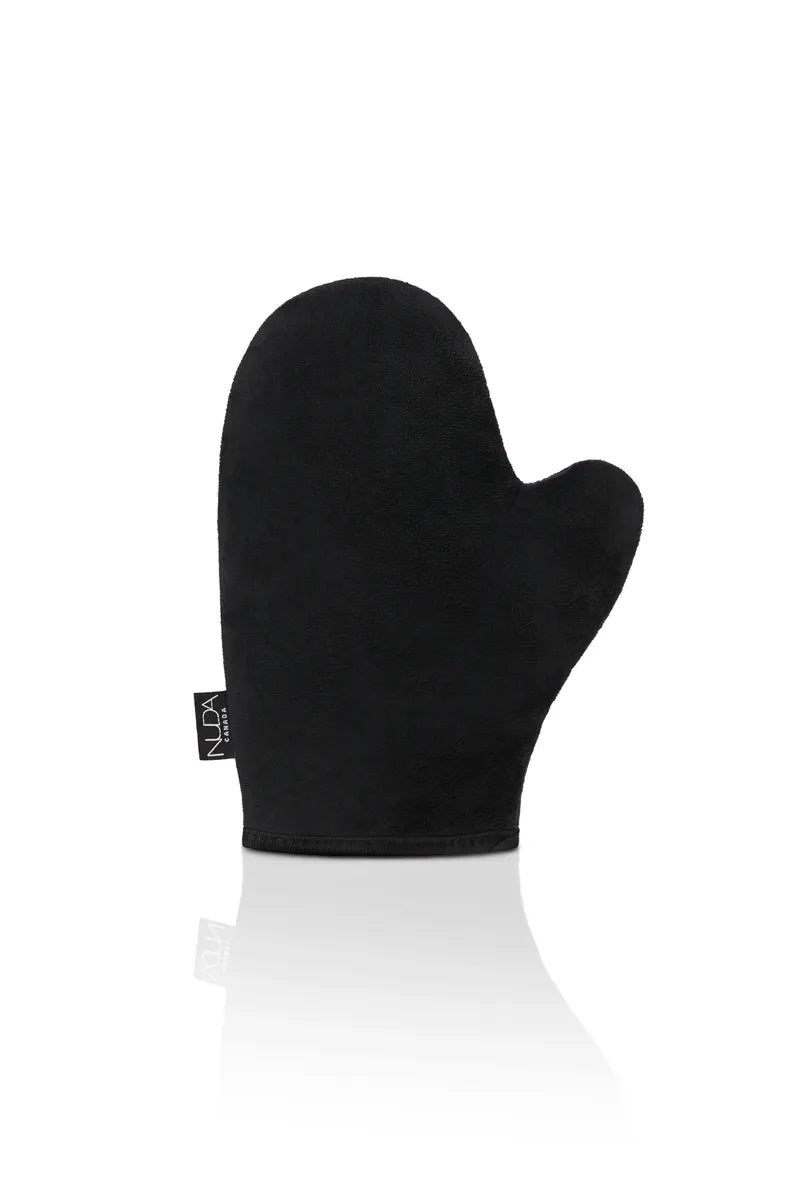 Self-tanning glove