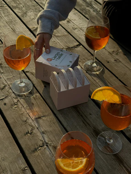 Jeu de discussions CARTES SUR TABLE