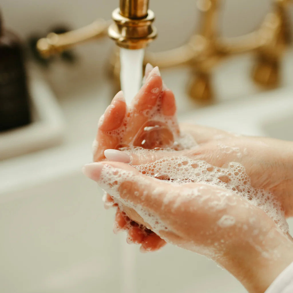 Savon à mains liquide ÉCORCE DE PIN + CEDRE