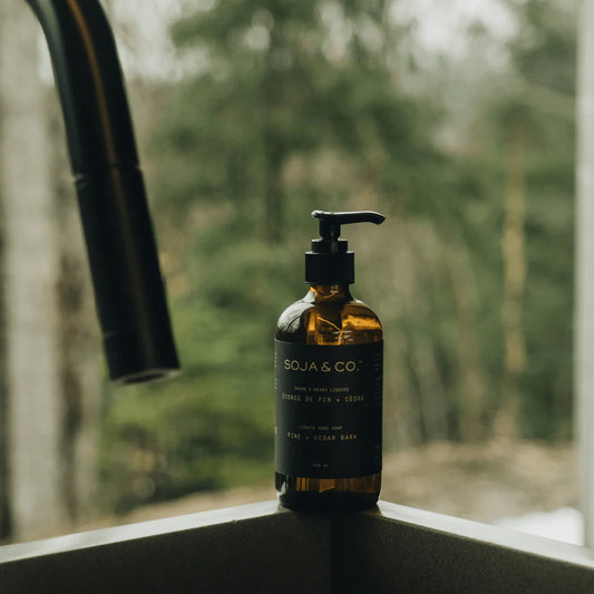 Savon à mains liquide ÉCORCE DE PIN + CEDRE