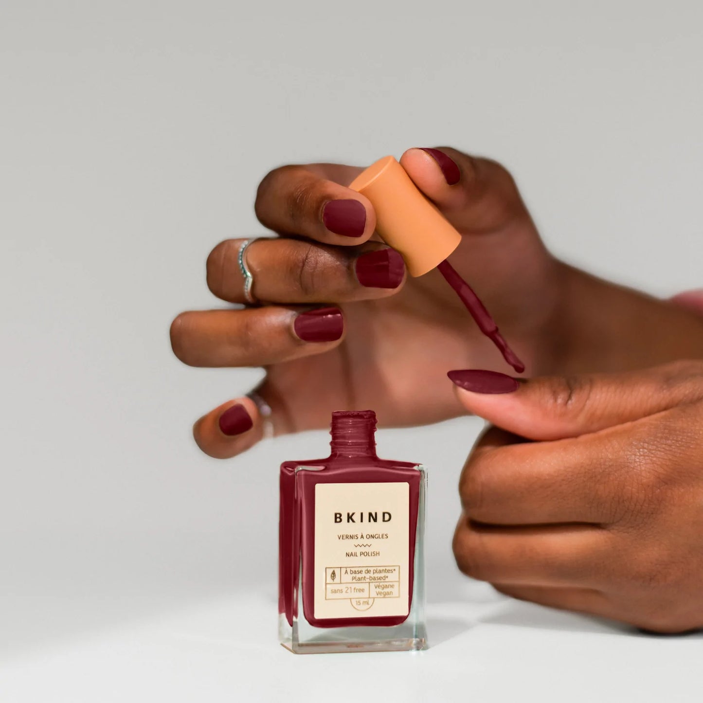 Vernis à ongles PETITE-BOURGOGNE